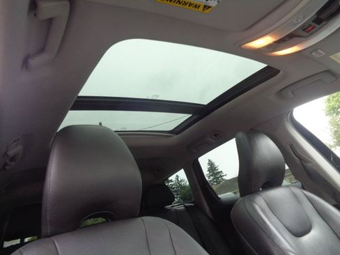 Used 2016 Volvo XC60 T6 w/ Proximity Package AWD/4WD image 11