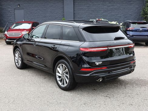 Used 2025 Lincoln Corsair Grand Touring w/ Equipment Group 301A AWD/4WD image 4