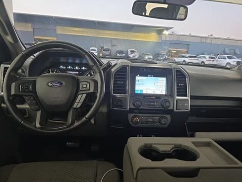 Used 2016 Ford F150 XLT w/ Equipment Group 302A Luxury RWD image 6