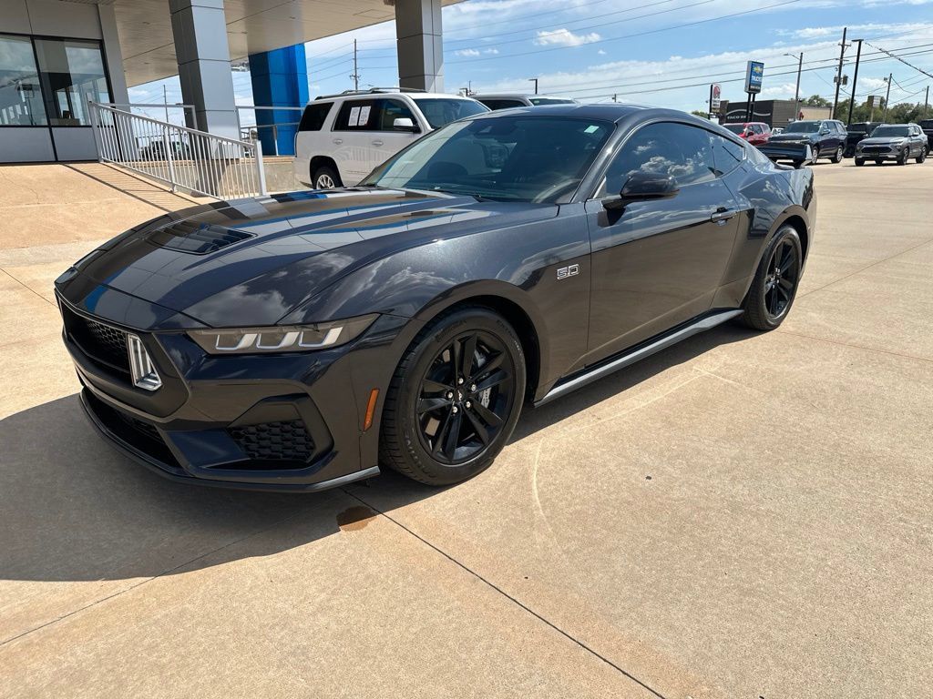 Used 2024 Ford Mustang GT RWD image 28