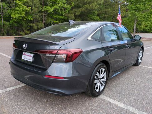 Used 2025 Honda Civic LX image 4