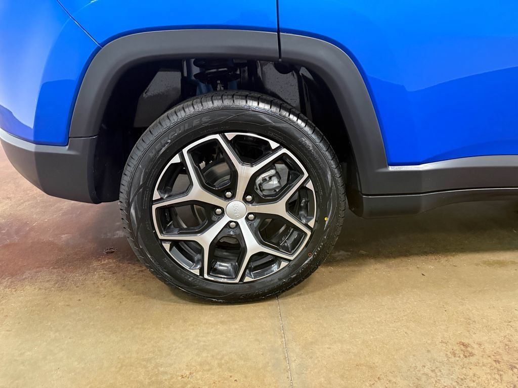 Used 2024 Jeep Compass Limited AWD/4WD image 88
