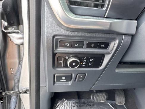 Used 2023 Ford F150 Lariat w/ Equipment Group 502A High AWD/4WD image 32