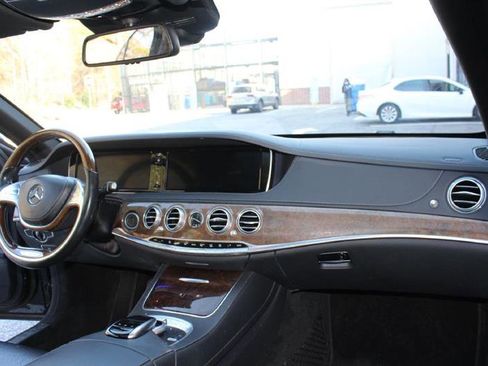 Used 2015 Mercedes-Benz S 550 4MATIC Sedan image 13