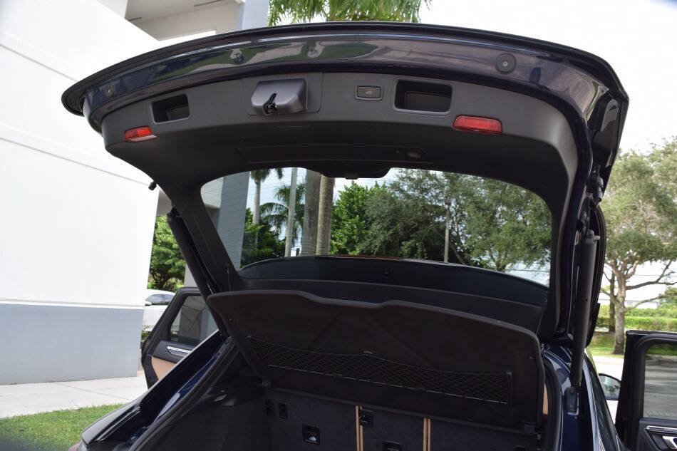 Used 2019 Porsche Macan AWD/4WD image 81