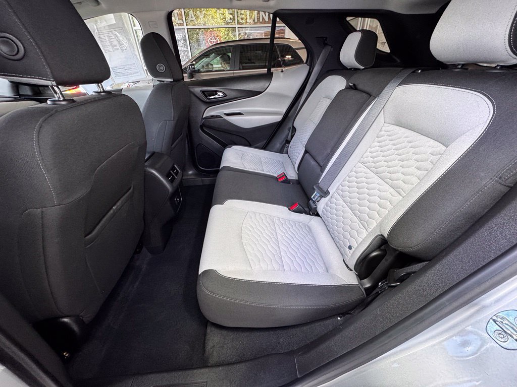 Used 2021 Chevrolet Equinox LS w/ LS Convenience Package AWD/4WD image 36