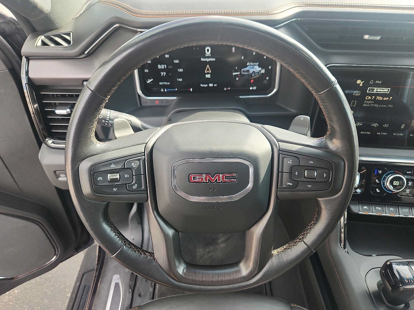 Used 2022 GMC Sierra 1500 AT4 w/ Technology Package AWD/4WD image 34