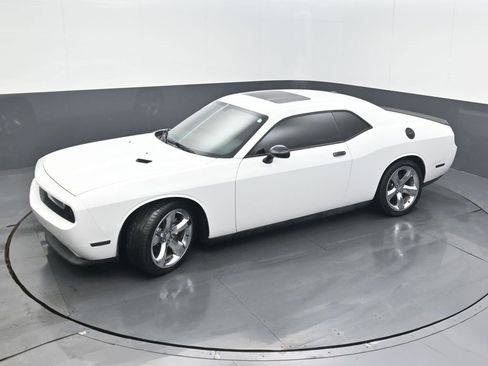 Used 2012 Dodge Challenger R/T image 35