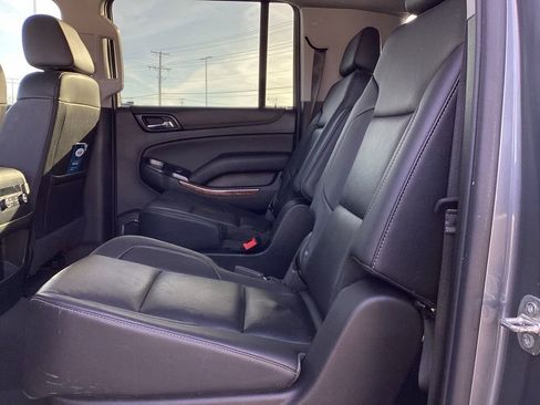 Used 2020 Chevrolet Suburban Premier image 20