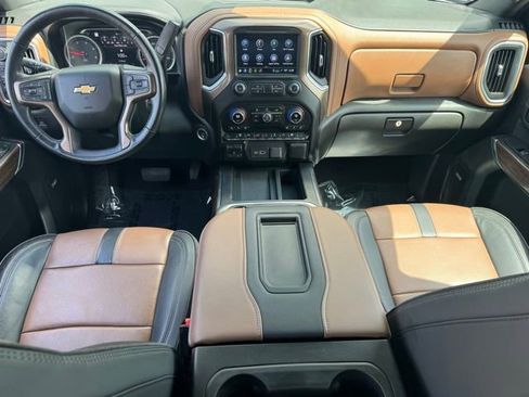 Certified 2022 Chevrolet Silverado 3500 High Country AWD/4WD image 11