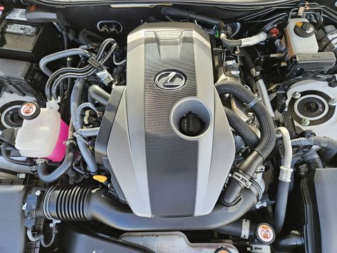 Used 2022 Lexus IS 300 w/ Comfort Package image 31