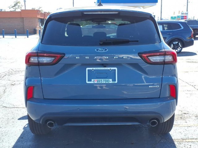 Used 2024 Ford Escape ST-Line w/ Tech Pack #1 AWD/4WD image 8