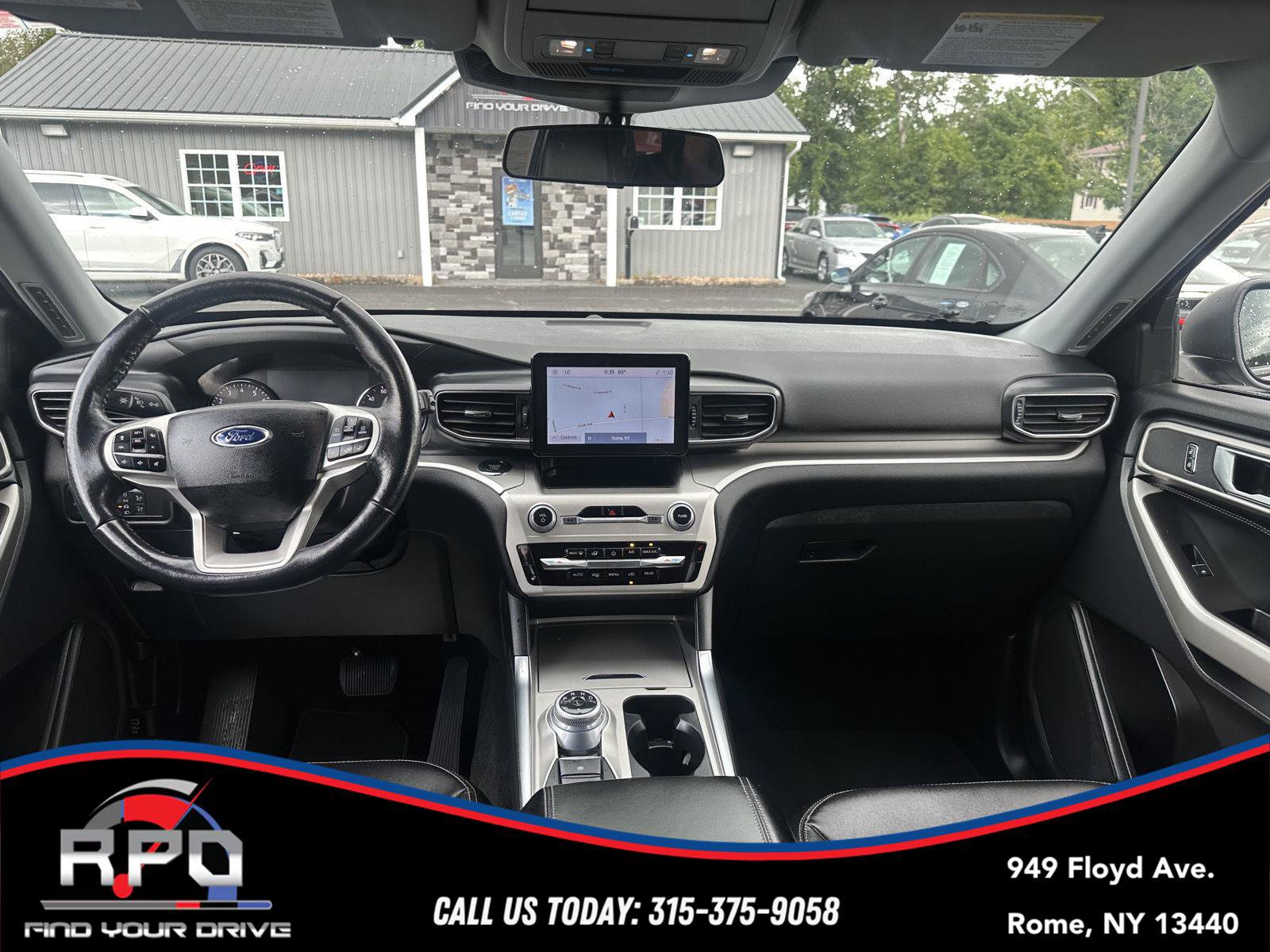 Used 2022 Ford Explorer XLT w/ Equipment Group 202A AWD/4WD image 10