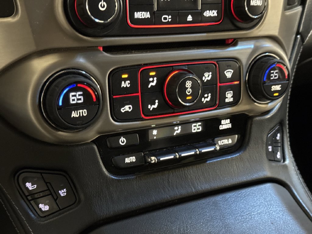 Used 2016 GMC Yukon Denali w/ Open Road Package AWD/4WD image 17