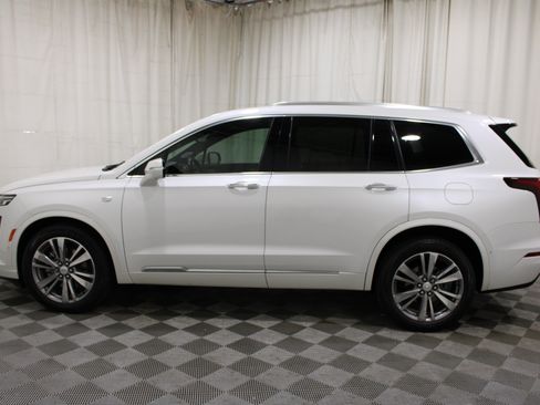 Used 2022 Cadillac XT6 Premium Luxury w/ Platinum Package AWD/4WD image 37