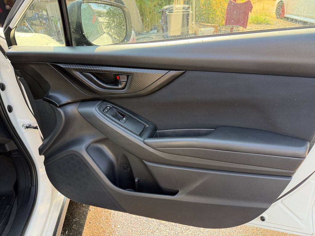 Used 2019 Subaru Crosstrek 2.0i w/ Eyesight System AWD/4WD image 17
