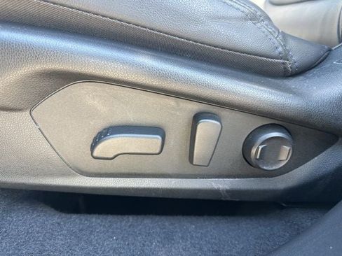 Used 2025 Subaru Forester Limited image 19