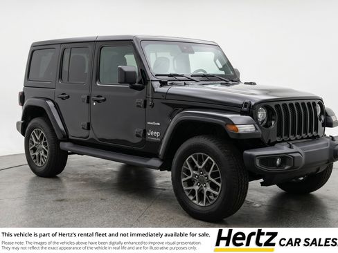 Used 2025 Jeep Wrangler Unlimited Sahara AWD/4WD image 1