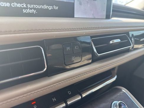 Certified 2021 Lincoln Aviator Reserve w/ Equipment Group 201A image 25