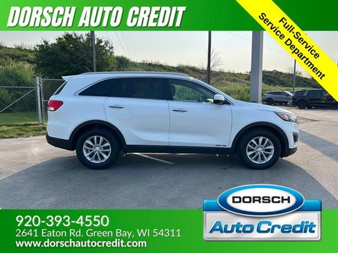 Used 2017 Kia Sorento AWD image 5