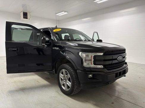 Used 2019 Ford F150 Lariat w/ Equipment Group 502A Luxury AWD/4WD image 17