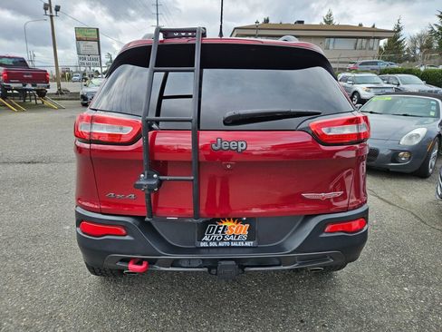 Used 2014 Jeep Cherokee Trailhawk w/ Comfort/Convenience Group image 14