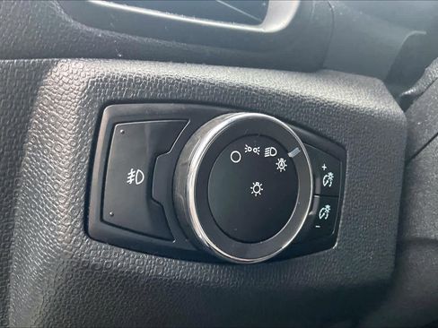 Used 2018 Ford EcoSport SE image 28