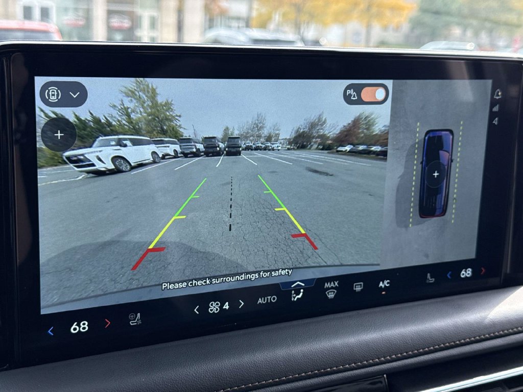 Used 2025 Lincoln Aviator AWD image 33