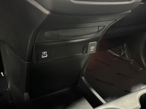 Used 2024 Honda Odyssey Sport image 28