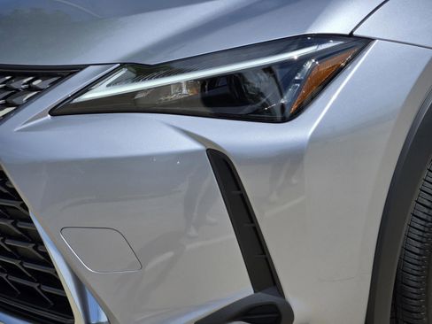 New 2026 Lexus UX 300h FWD image 20