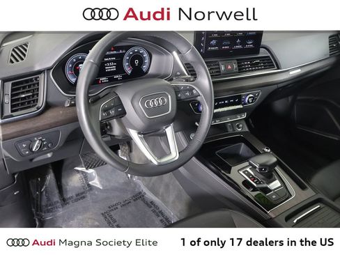 Used 2021 Audi Q5 2.0T Premium Plus image 2