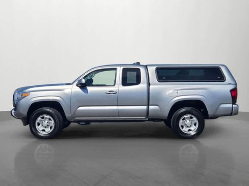 Used 2023 Toyota Tacoma SR w/ SR Convenience Package AWD/4WD image 3
