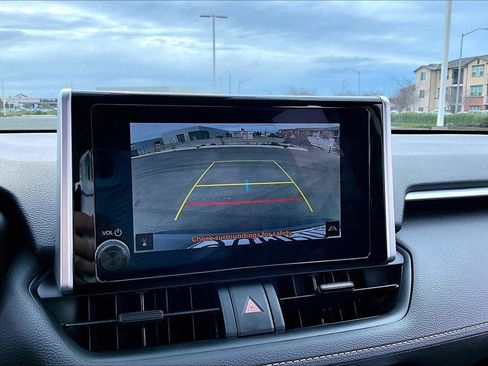 Certified 2025 Toyota RAV4 LE image 19