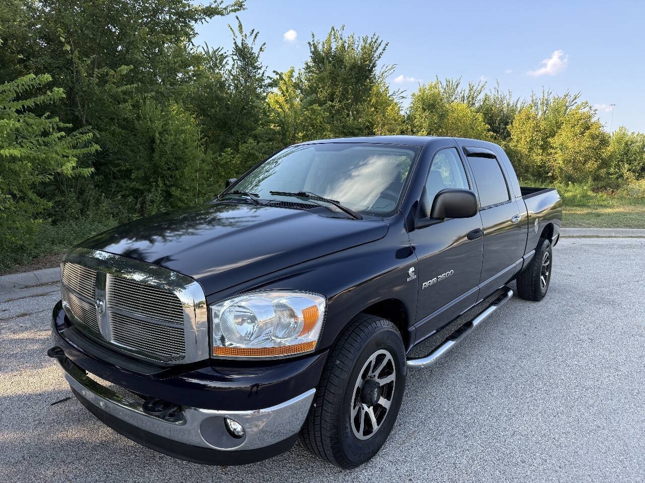 Used 2006 Dodge Ram 2500 Truck SLT w/ Light Group RWD image 3