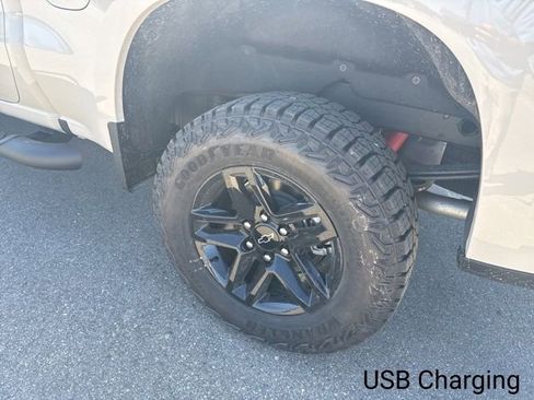 New 2026 Chevrolet Silverado 1500 Custom Trail Boss AWD/4WD image 3