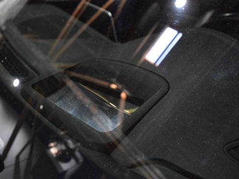 Used 2018 Kia Stinger GT2 image 28