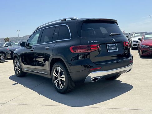 New 2026 Mercedes-Benz GLB 250 image 9