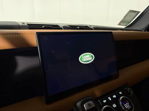 Used 2023 Land Rover Defender 90 Carpathian Edition AWD/4WD image 18