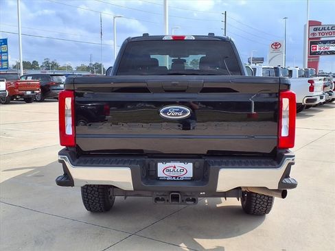 Used 2025 Ford F250 XLT image 13