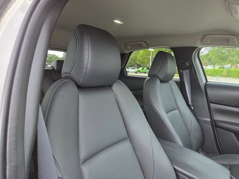 Used 2024 MAZDA CX-30 AWD 2.5 S w/ Select Sport Pkg image 16