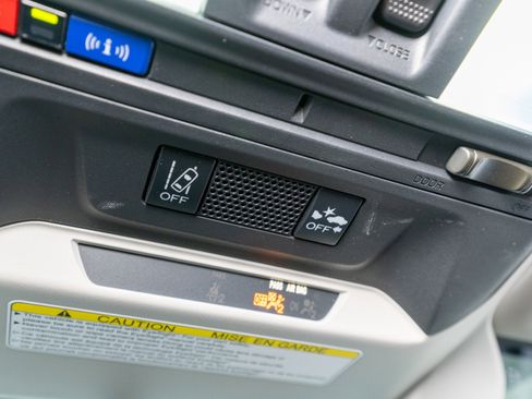 Used 2023 Subaru Crosstrek 2.5i Limited w/ Moonroof Package image 30