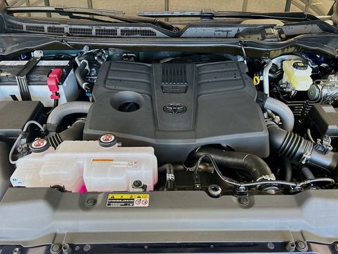 New 2026 Toyota Tundra Platinum image 28