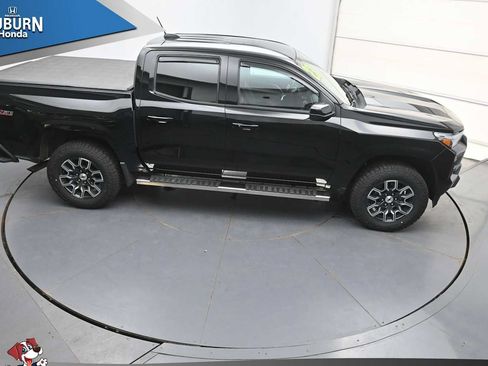 Used 2023 Chevrolet Colorado Z71 w/ Z71 Convenience Package 2 AWD/4WD image 30