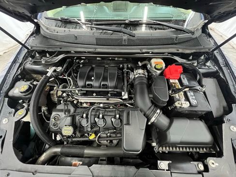 Used 2017 Ford Taurus Limited image 29