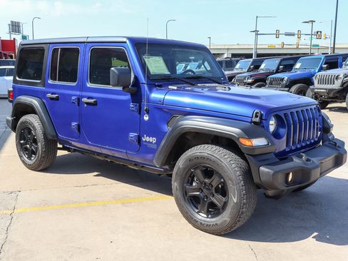 Used 2019 Jeep Wrangler Unlimited Sport S AWD/4WD image 4