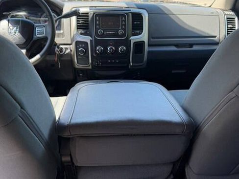 Used 2017 RAM 2500 SLT AWD/4WD image 26