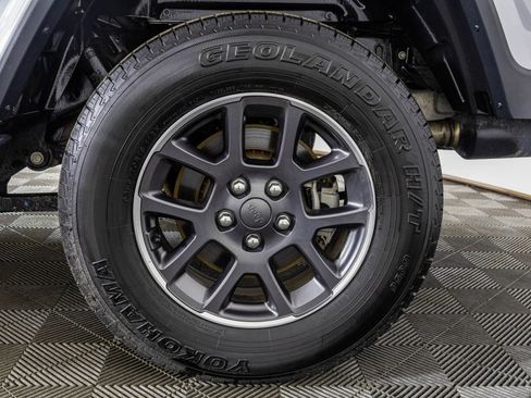 Used 2020 Jeep Gladiator Overland AWD/4WD image 50