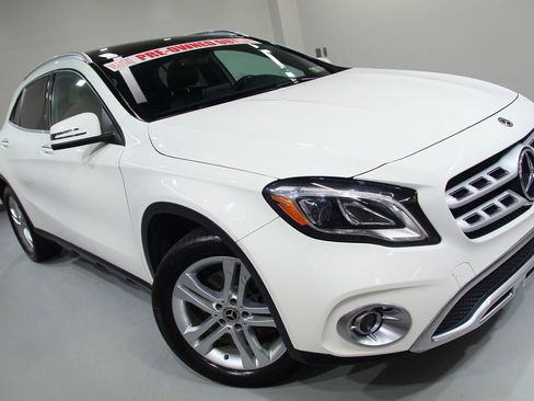 Certified 2019 Mercedes-Benz GLA 250 4MATIC image 11
