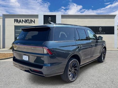 New 2026 Lincoln Navigator Reserve w/ Jet Appearance Package AWD/4WD image 7