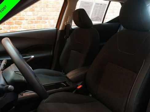 Certified 2024 Nissan Kicks SV image 10